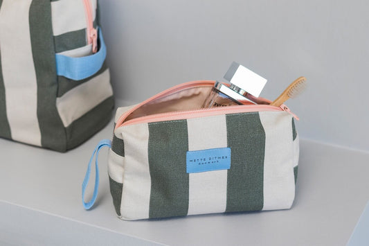 BRING-IT kosmetikpung – mørk olivengrøn