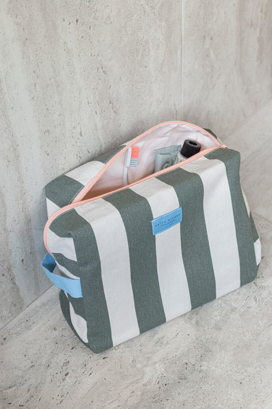 BRING-IT toilettaske – mørk olivengrøn